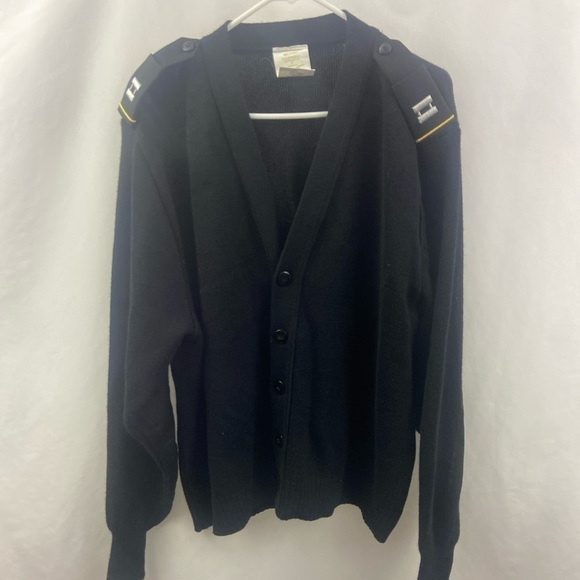 Military Equipment Corporation Of America Mens 50% Wool Black Sweater Size 48R - Picture 1 of 12